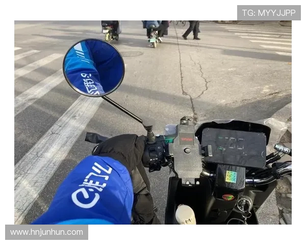 刀锋之下，人间烟火：为什么《尖刀》让你欲罢不能？