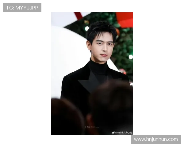 现象级男神李现：从“现男友”到实力派演员的蜕变之路